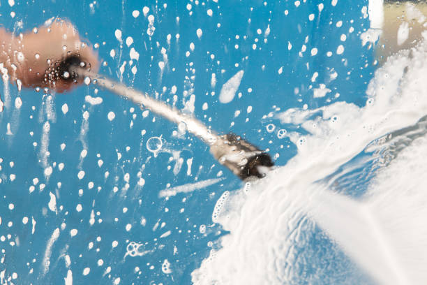 Animal Enclosure Cleaning in Dunthorpe, OR